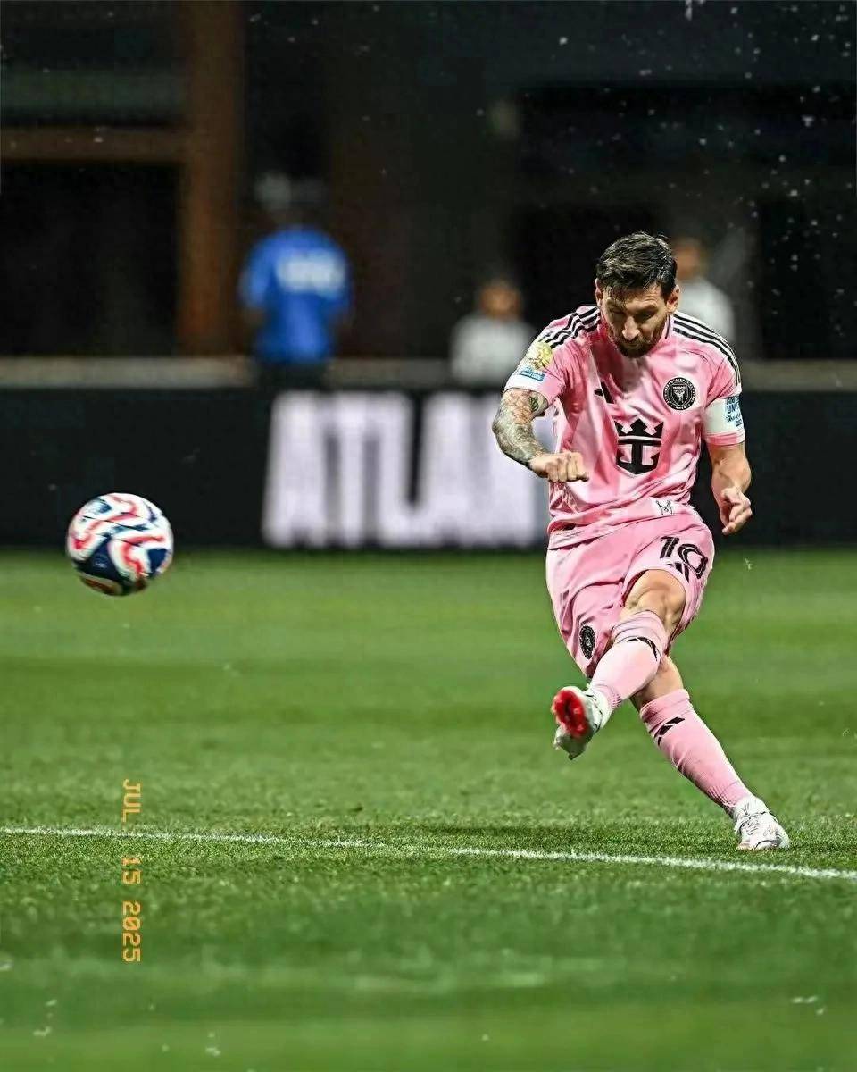 包含比赛规则变更首场状态出色，DWG观众沸腾！，梅西重返赛场气势如虹延续的词条-九游官网