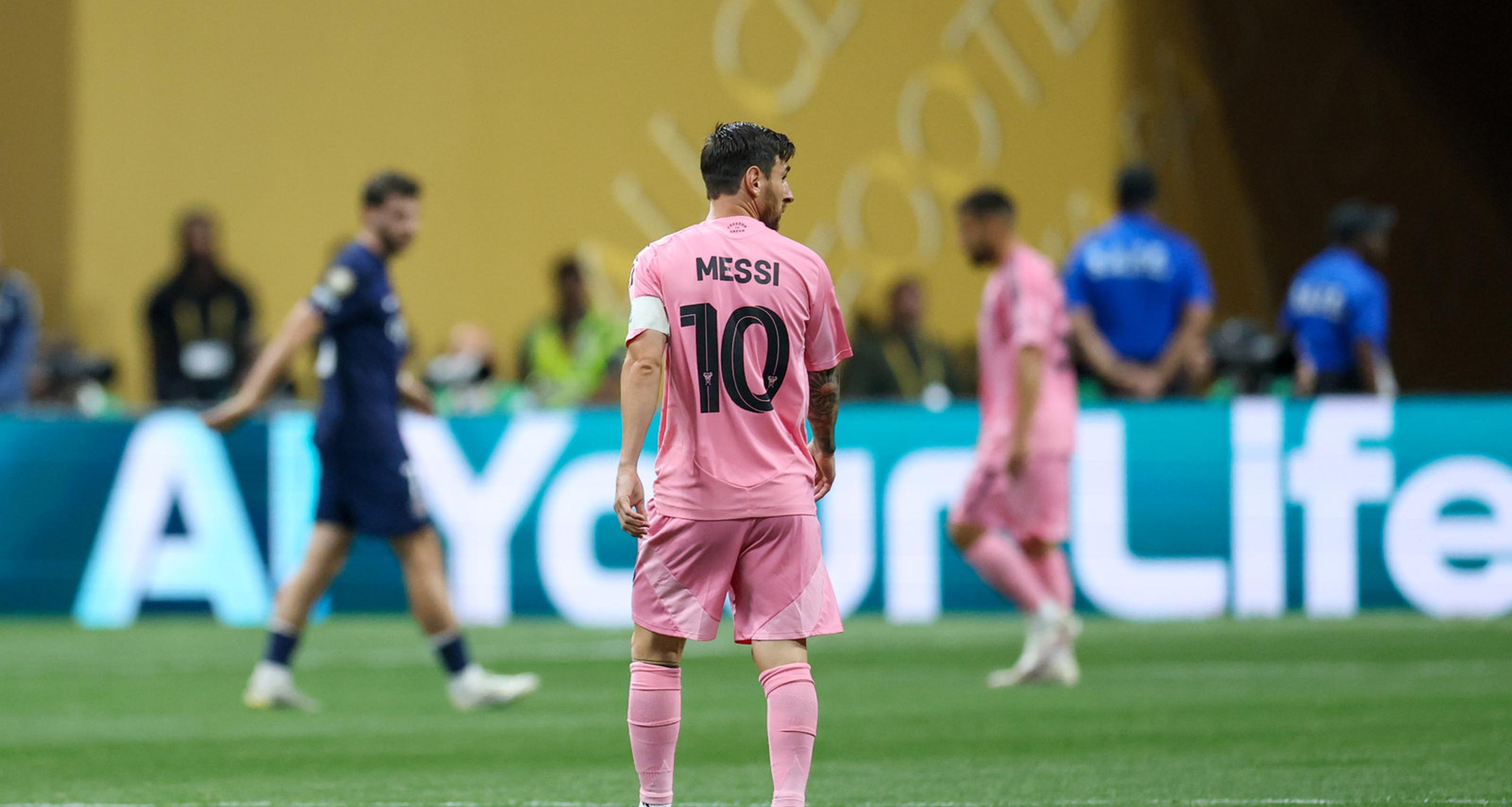 重返赛场引发热议！，梅西在澳大利亚队比赛中险胜赛场气氛高涨的简单介绍-jiuyou